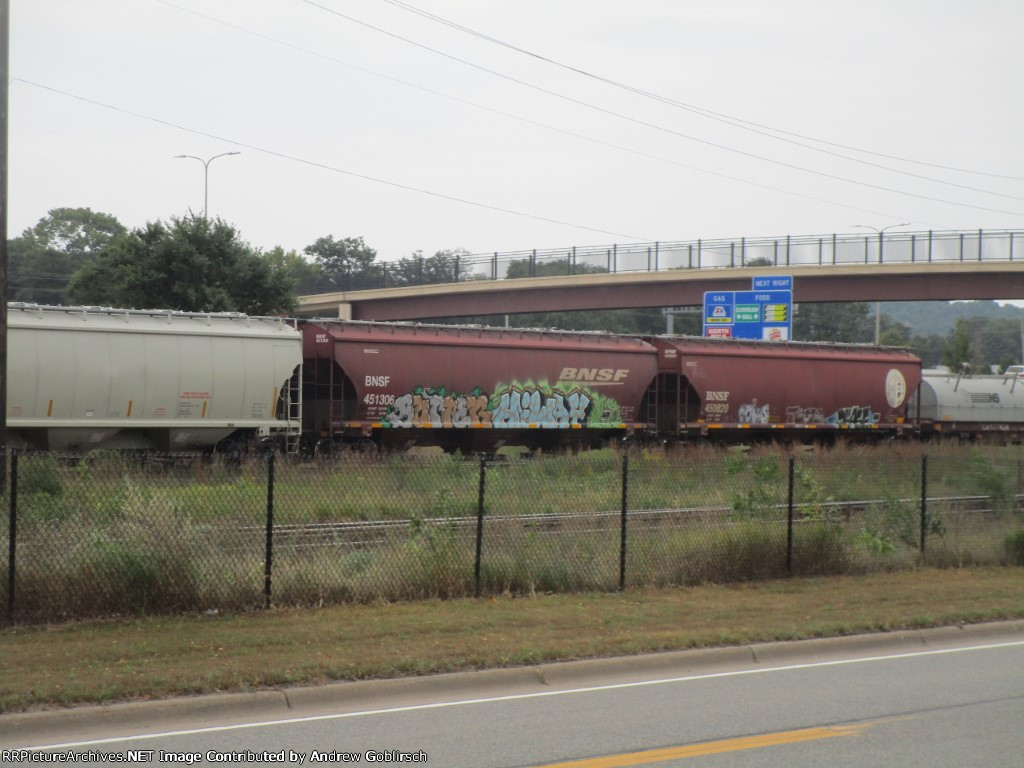 BNSF 450820 + 451306